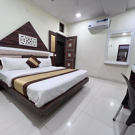 Hotel Sehmi'S Best Rest Inn Amritsar Buitenkant foto