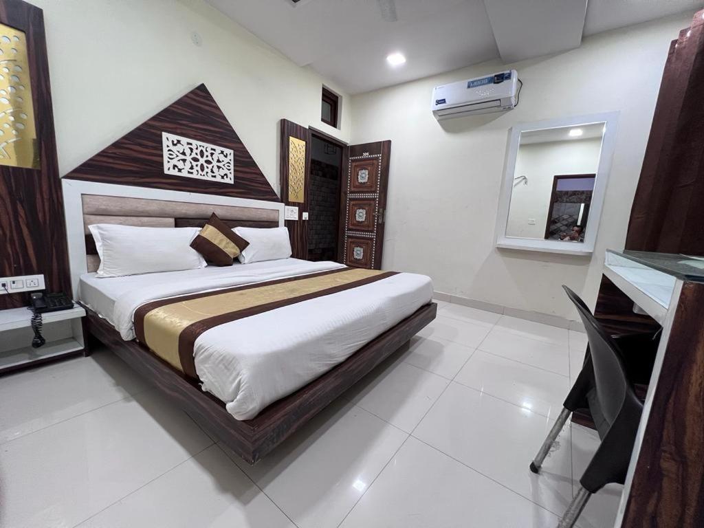 Hotel Sehmi'S Best Rest Inn Amritsar Buitenkant foto