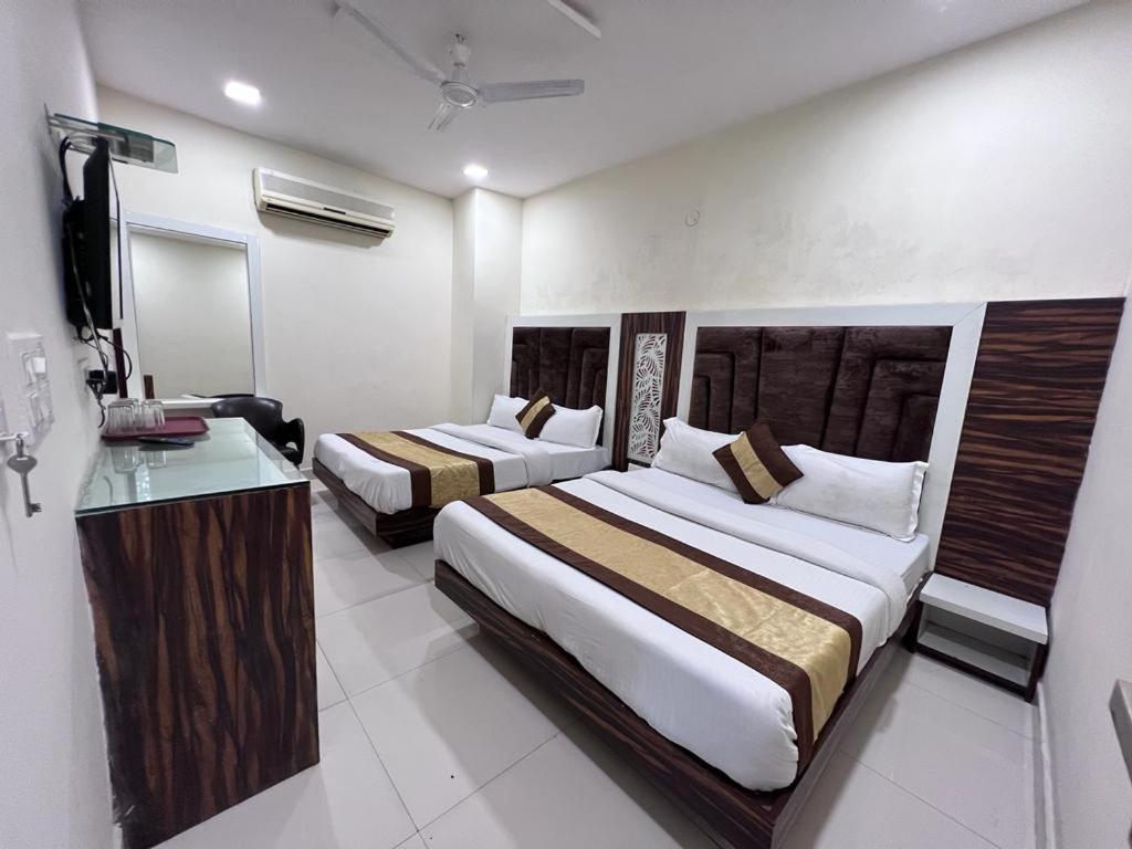 Hotel Sehmi'S Best Rest Inn Amritsar Buitenkant foto